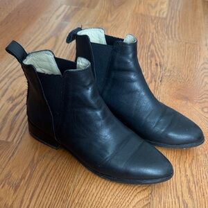 Nisolo black chelsea leather boot